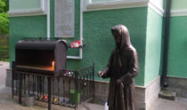 6 июня в Петербурге торжественно открыли скульптуру блаженной Ксении Петербургской